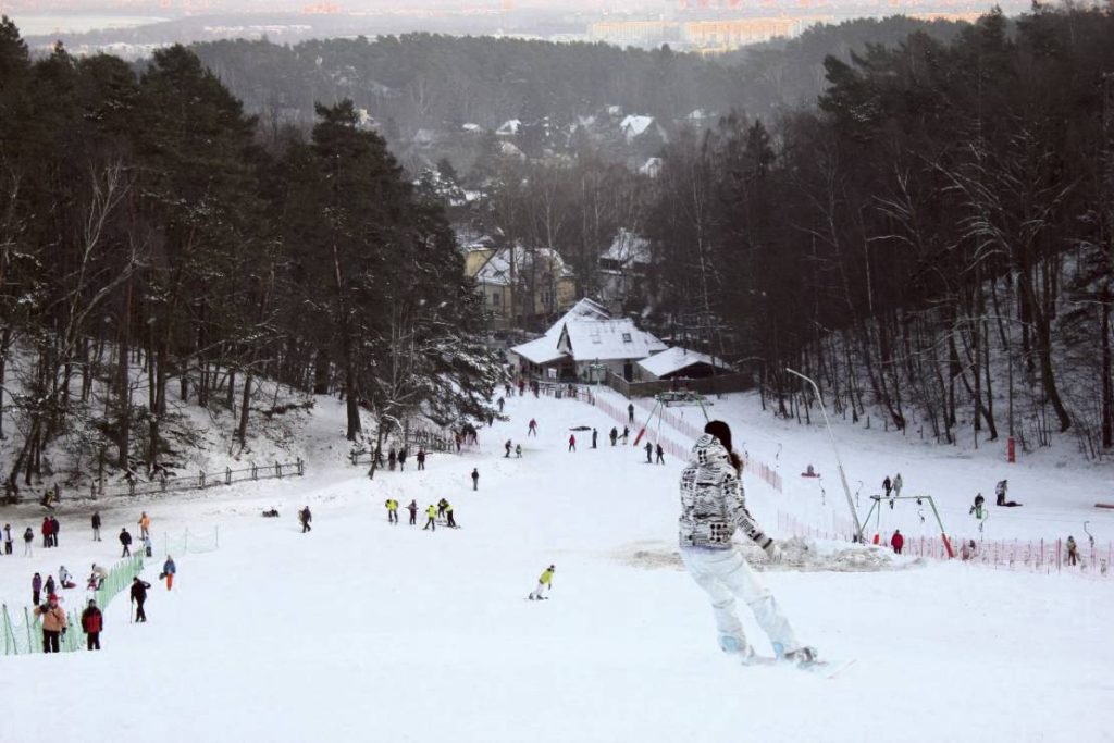 Co robić w Sopocie zimą? Wybierz się na narty