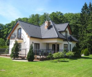 Villa Aurelia Pokoje i Domki Letniskowe w Mielenku 